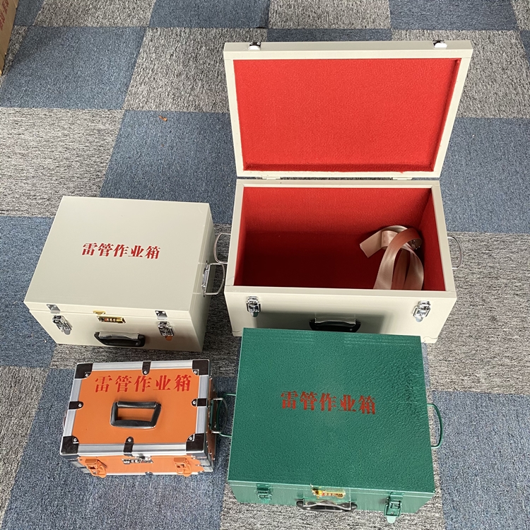 夏邑爆破工程作业箱如何选择？玻璃钢与传统材质的全面对比